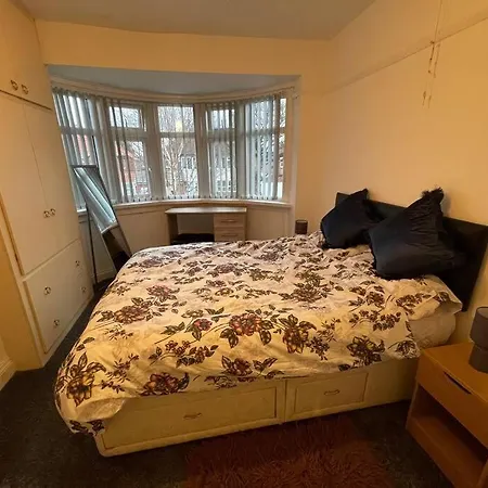 Semesterbostad Large Beautiful 3 Bed House In Of *