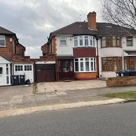 Large Beautiful 3 Bed House In Of Semesterbostad Birmingham